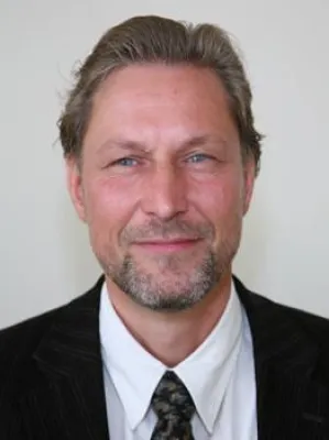 Neue Fachbereichsführung, neue Herausforderungen - Achim Morkramer ist neuer Dekan am Fachbereich 2 der FH FFM Bild: Neue Fachbereichsführung, neue Herausforderungen - Achim Morkramer ist neuer Dekan am Fachbereich 2 der FH FFM