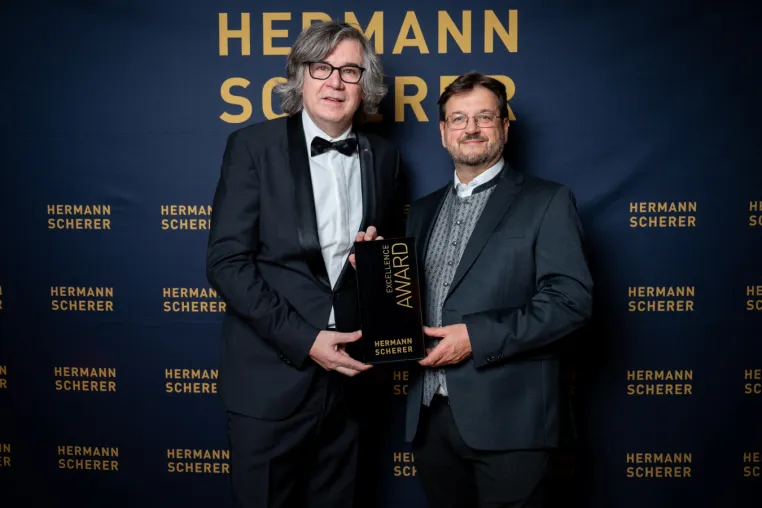 Bild: SPEAKER EXCELLENCE AWARD FÜR KARL HEINZ SIEGHART – IN NUR 240 SEKUNDEN BRILLIEREN