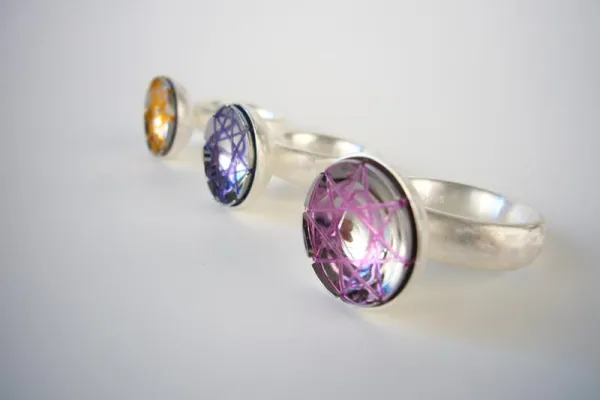 Bild: suspAct - Schmuckkollektion kitzelt am Sehnerv