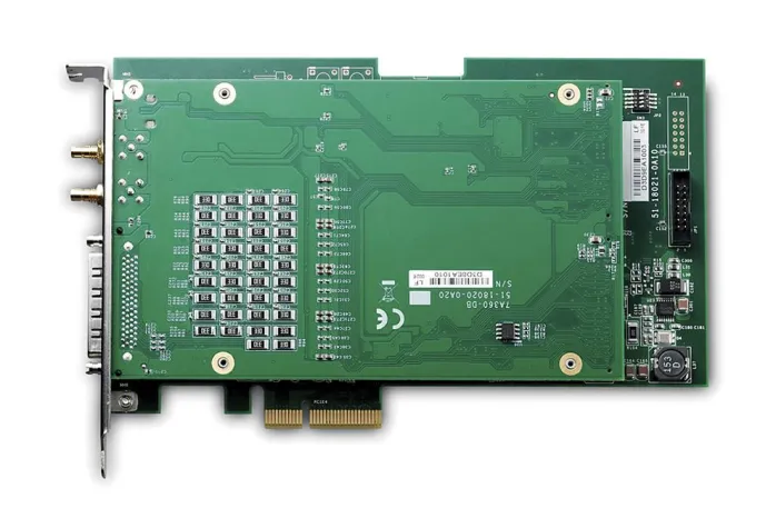 Digitale E/A-Karte mit 32-Kanal-Datenerfassung Bild: Digitale E/A-Karte mit 32-Kanal-Datenerfassung