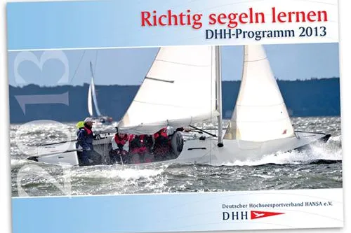 Vom „Optikind“ zum „Hochseeskipper“: „Richtig segeln lernen“ in Europas großer Segelschule Bild: Vom „Optikind“ zum „Hochseeskipper“: „Richtig segeln lernen“ in Europas großer Segelschule