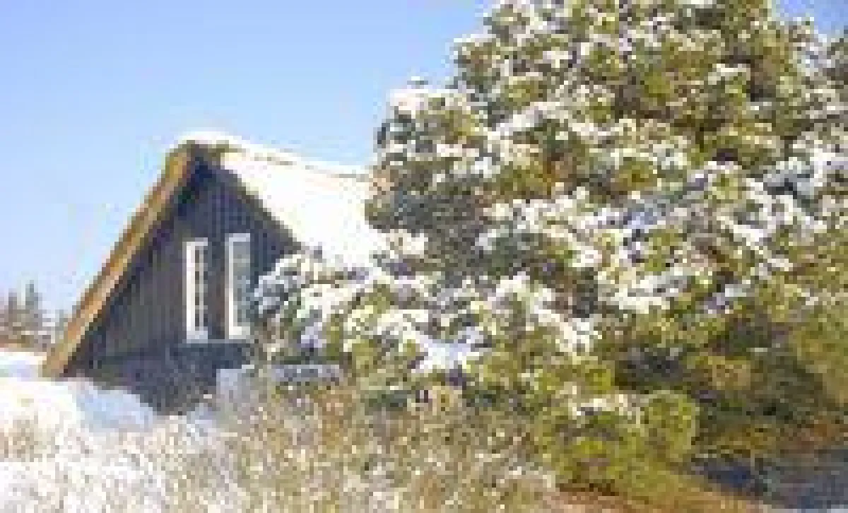 Traumhochzeit in einem verschneiten Ferienhaus an der dänischen Nordsee