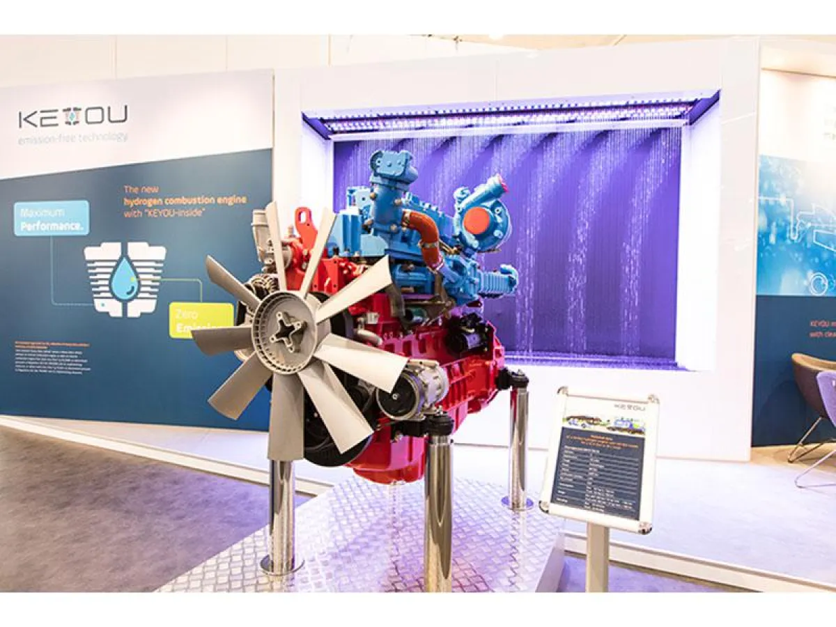 DEUTZ TCG 7.8 H2 Prototypmotor mit KEYOU-inside Technik auf der letztjährigen IAA Nutzfahrzeuge.