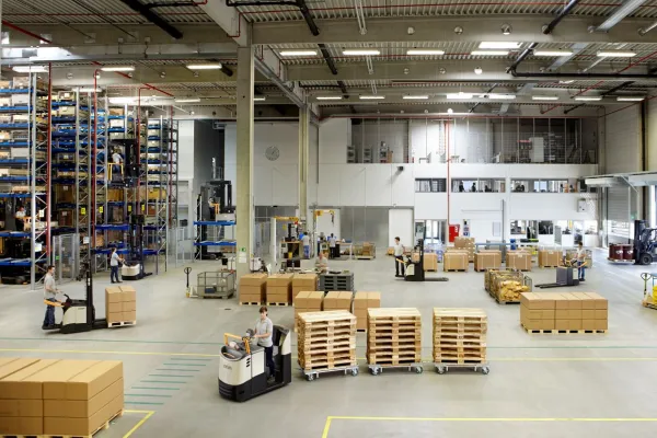 Bild: LogiMAT 2026: Crown zeigt neuen Elektro-Hubwagen der WJ 50 Serie