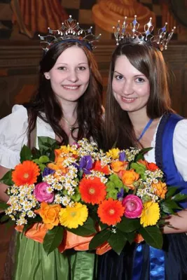 Bild: Oberbayerin und Oberpfälzerin sind die Milchhoheiten 2015