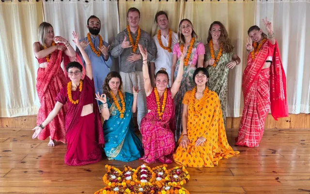 Bild: 200 Hour Yoga Teacher Training in Indien – Alles, was man wissen wollte