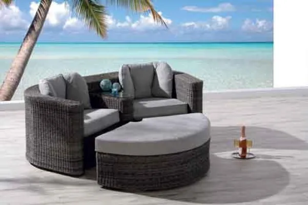 Bild: Korbgeflechtmöbel - die schicke Terrasse zuhause