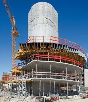 Bild: Parkspindeln mit komplizierten Bauwerksformen maßgenau und wirtschaftlich geschalt