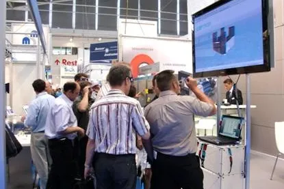 CADENAS begeisterte Automatica Messebesucher für Produktkatalog von CAPTRON Bild: CADENAS begeisterte Automatica Messebesucher für Produktkatalog von CAPTRON
