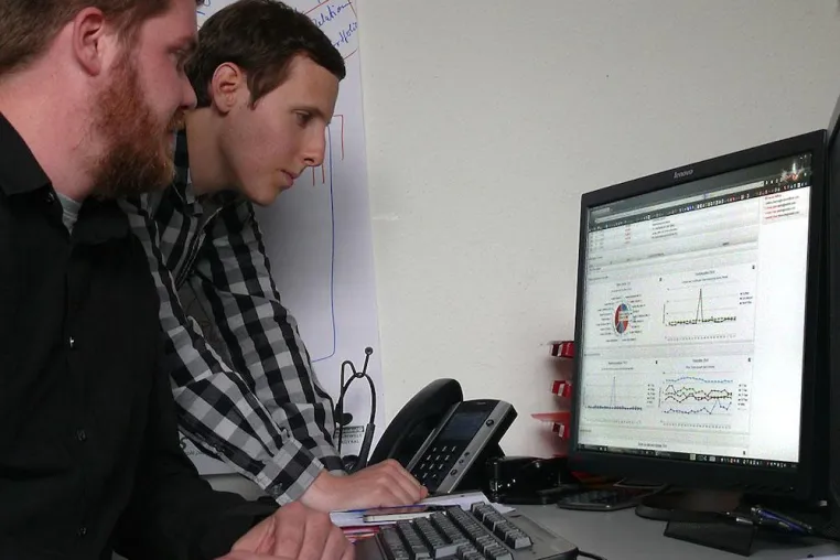 Bild: „Alles im Griff“ durch professionelle IT-Services rund um die Uhr