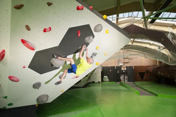 Bild: Sportmedizin / GOTS / Trendsport Klettern und Bouldern – immer mehr junge Sportler verletzen sich schwer