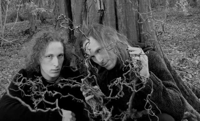 Bild: Leseperformance »Surreal-Sousreal« am 21.11.10 in Duisburg - Chris Goellnitz & Philipp Blömeke