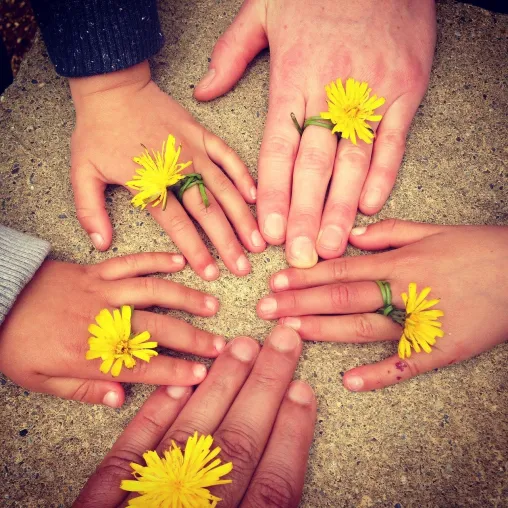 Gordon-Familientraining: Eltern-Kind-Beziehung stärken und Konflikte nachhaltig lösen Bild: Gordon-Familientraining: Eltern-Kind-Beziehung stärken und Konflikte nachhaltig lösen