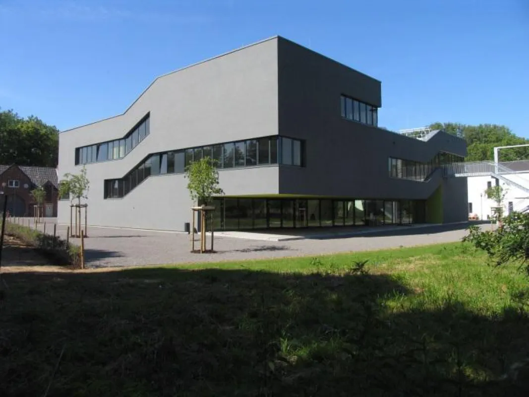 Das Science College im Bildungszentrum Overbach ist ein Projekt im Forschungsvorhaben »EnEff:Schule«