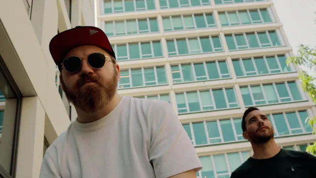 Bild: ELIJAH PRESLY veröffentlicht neue Single zu "Anderssein ist eine Superkraft"