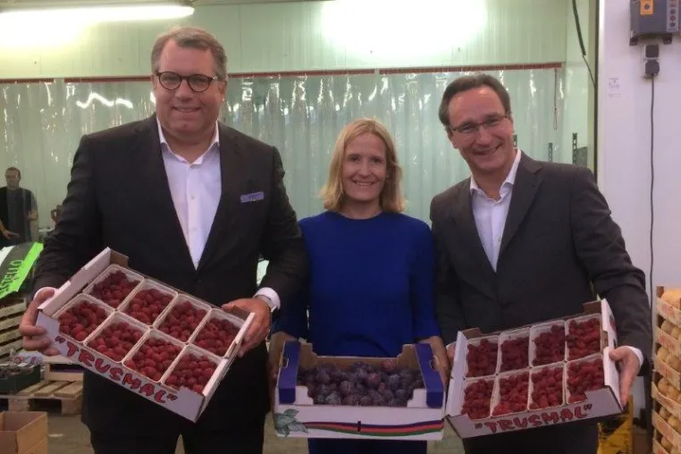 CSU München Süd informiert sich vor Ort über Optionen für den Großmarkt-Neubau in Sendling Bild: CSU München Süd informiert sich vor Ort über Optionen für den Großmarkt-Neubau in Sendling