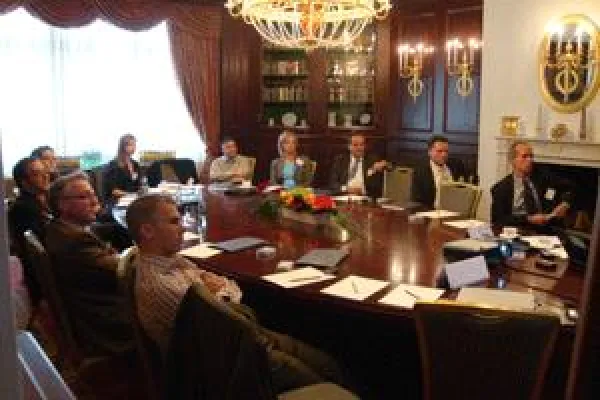 Bild: Top-Manager diskutierten auf dem CPO Dialog 4 von econique über neue Strategien im Einkauf