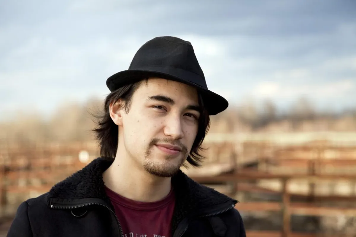 Singer-Songwriter Evan Freyer