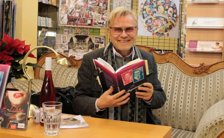 Bild: Star-Visagist René Koch liest „Abgeschminkt“