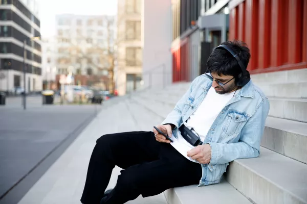 Bild: Feelbelt Series One - weltweit erste Auslieferung gestartet