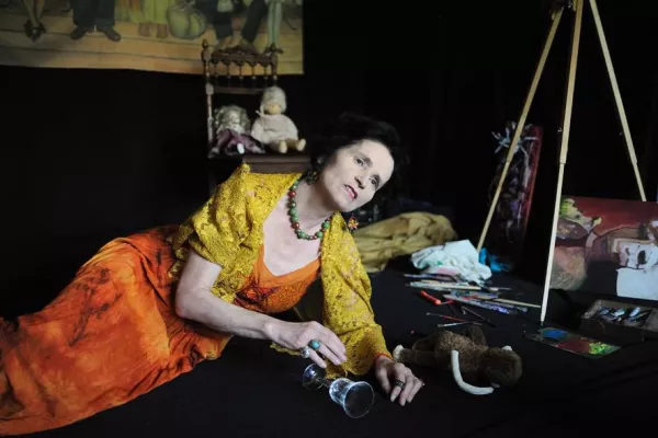 Bild: Beate Sarrazin inszeniert "Hommage an Frida Kahlo"