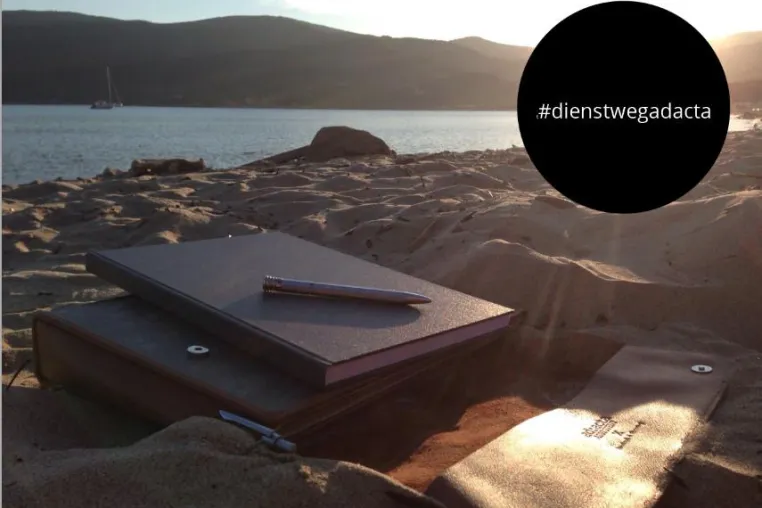Gewinnspielaktion # dienstwegadacta Bild: Gewinnspielaktion # dienstwegadacta
