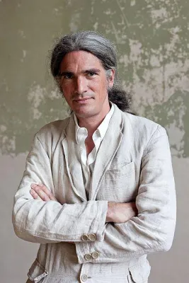 Bild: Alexander Schwarz bei Stuttgarter November Reihe | Das richtige Haus für den richtigen Ort