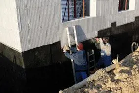 Bild: Extremer Regen wird zu nassen Kellern führen. Bauherren sollten mit dem ABG®-Kellerdicht-System vorsorgen