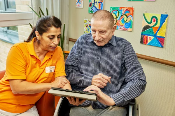 Bild: Biografiearbeit neu gedacht - Innovatives Projekt geht bei avendi in die Pilotphase