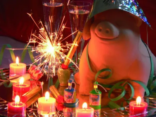 Pure Feierlaune und stilvolle Kerzen-Dekos für Silvester Bild: Pure Feierlaune und stilvolle Kerzen-Dekos für Silvester