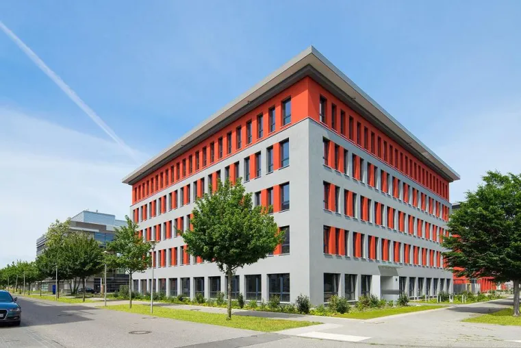 Büroneubau SPEKTRUM.2 in Berlin-Adlershof voll vermietet Bild: Büroneubau SPEKTRUM.2 in Berlin-Adlershof voll vermietet