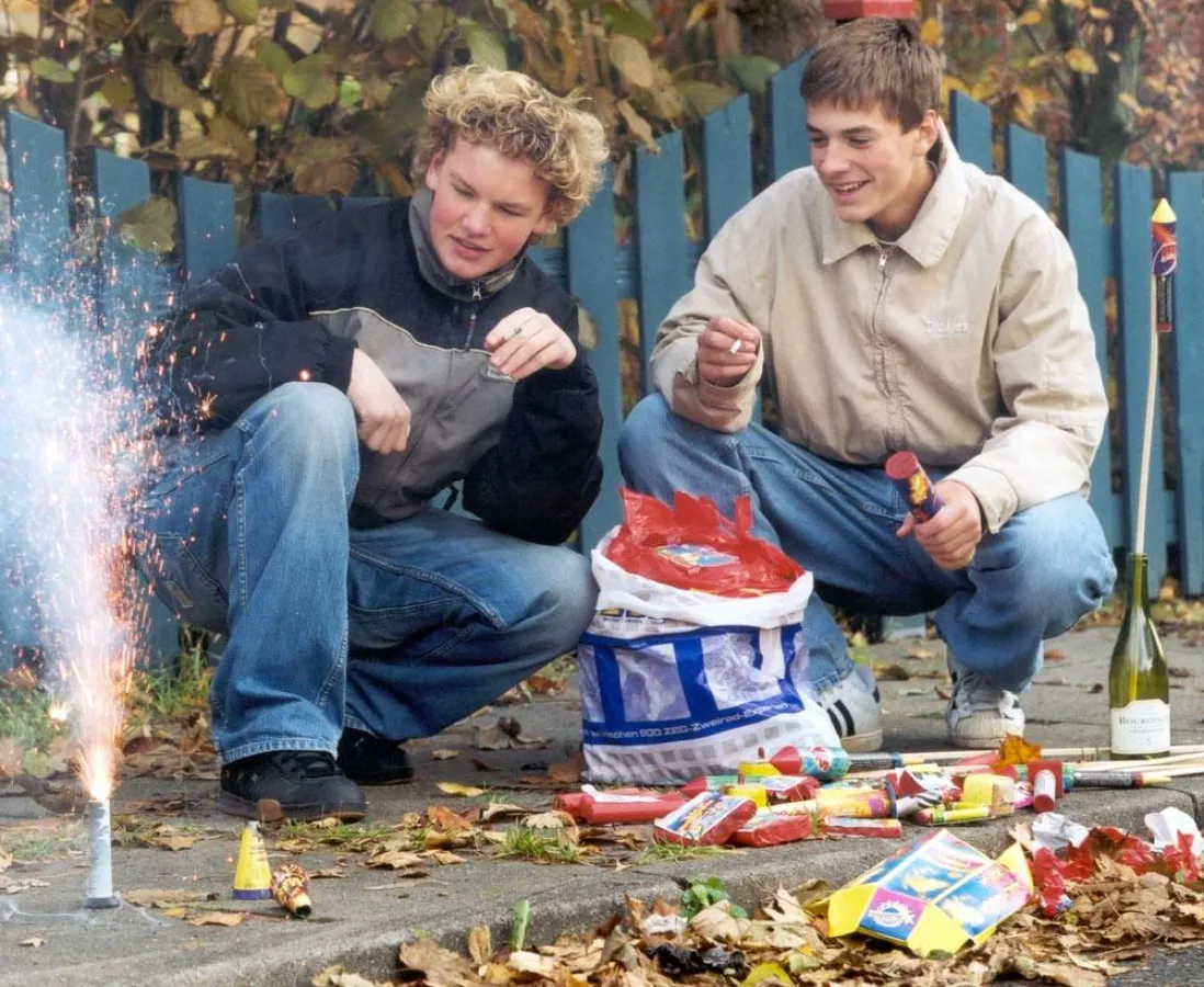 Wer die Aufsichtspflicht für die eigenen Kinder vernachlässigt, riskiert den Versicherungsschutz. Bild: Signal Iduna / Immowelt.de