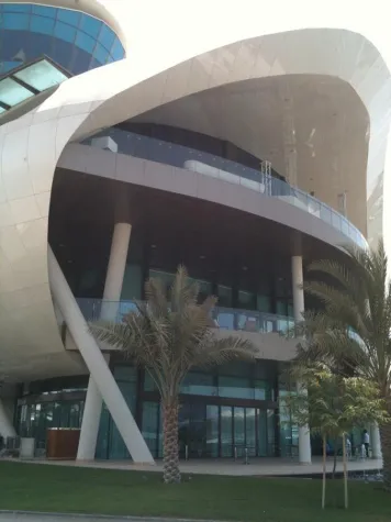 Bild: Glasklarer Blick auf die Formel 1-Rennstrecke Abu Dhabi