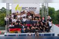 Das Team Sonnenwagen nach der Siegerehrung bei der iLumen European Solar Challenge