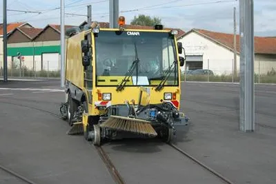 Gleis frei für gute und sichere Fahrt Bild: Gleis frei für gute und sichere Fahrt