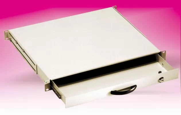 Bild: ZXI-1HE 19“ - Platzsparen mit Tastatur-Schublade