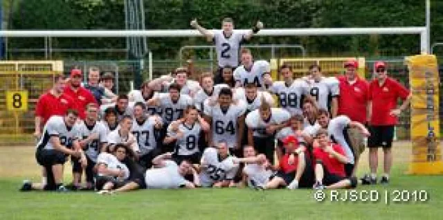 Bild: American Football: U 19-Dolphins gewinnen NRW-Meisterschaft