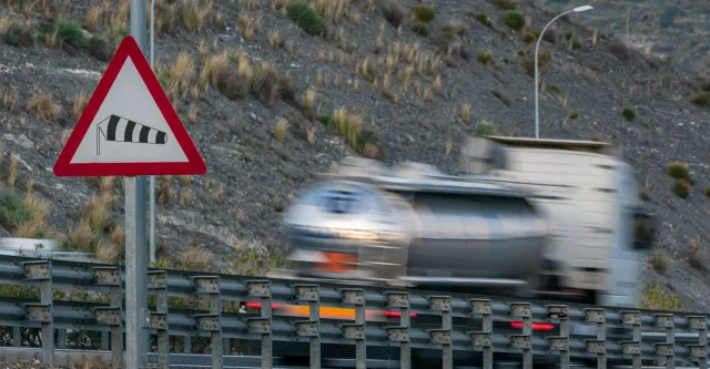Bild: Sichere Fahrt bei Wetterextremen für Nutzfahrzeuge