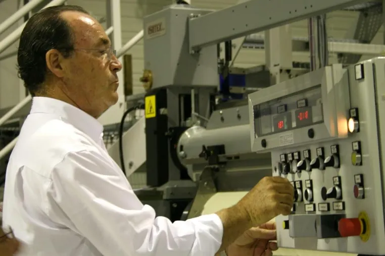 Hexis erneuert Zertifizierung nach ISO 9001 Bild: Hexis erneuert Zertifizierung nach ISO 9001