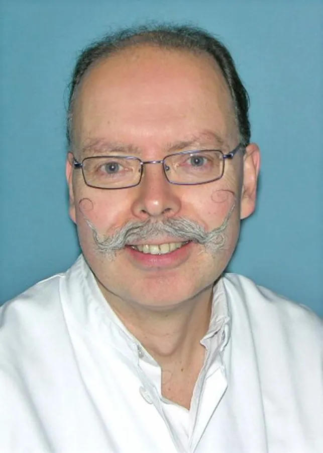 Dr. Peter de Zwart, Leiter des Endoprothetik-Zentrums der BG Klinik Tübingen