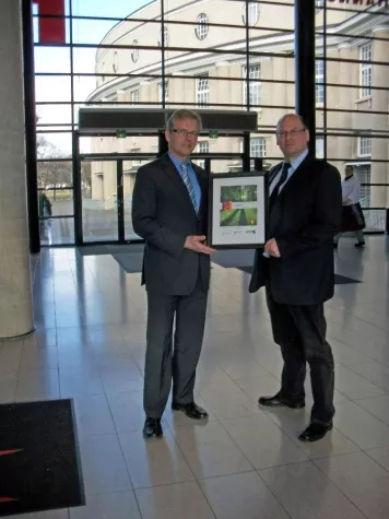 Neue Bäume für Rheinshagen Bild: Neue Bäume für Rheinshagen