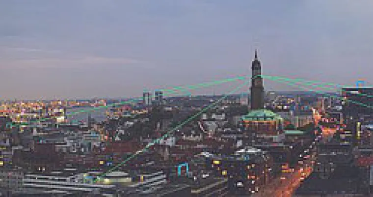 Bild: BLUE GOALS in Hamburg mit Lasern von BOCATEC ausgestattet