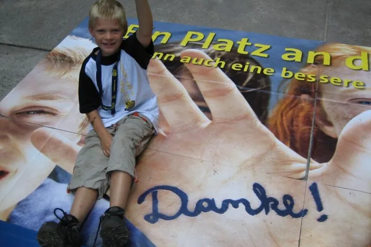 Ein Platz an der Sonne , Ferien mit der ARD Fernsehlotterie für Kinder aus ganz Deutschland Bild: Ein Platz an der Sonne , Ferien mit der ARD Fernsehlotterie für Kinder aus ganz Deutschland