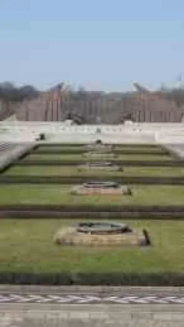 Bild: Einweihung des Sowjetischen Ehrenmals vor 61 Jahren