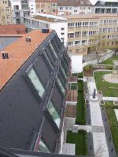 Bild: Städtischer Wohnungsbau im Zeichen der Verdichtung: Ausbau von Dachgeschossen großzügig gestalten