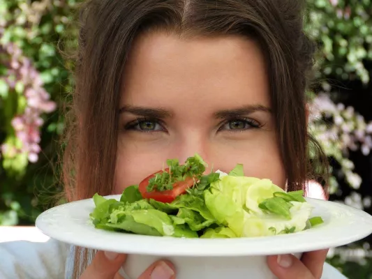 Bild: Neue Veganer – wie schnell sinkt das Vitamin B12?