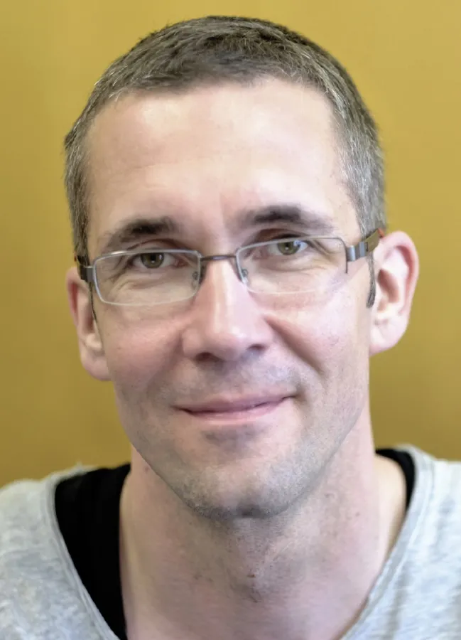 Alexander Wenzlik, Festivalleiter von RAMPENLICHTER (© Sebastian Korp)