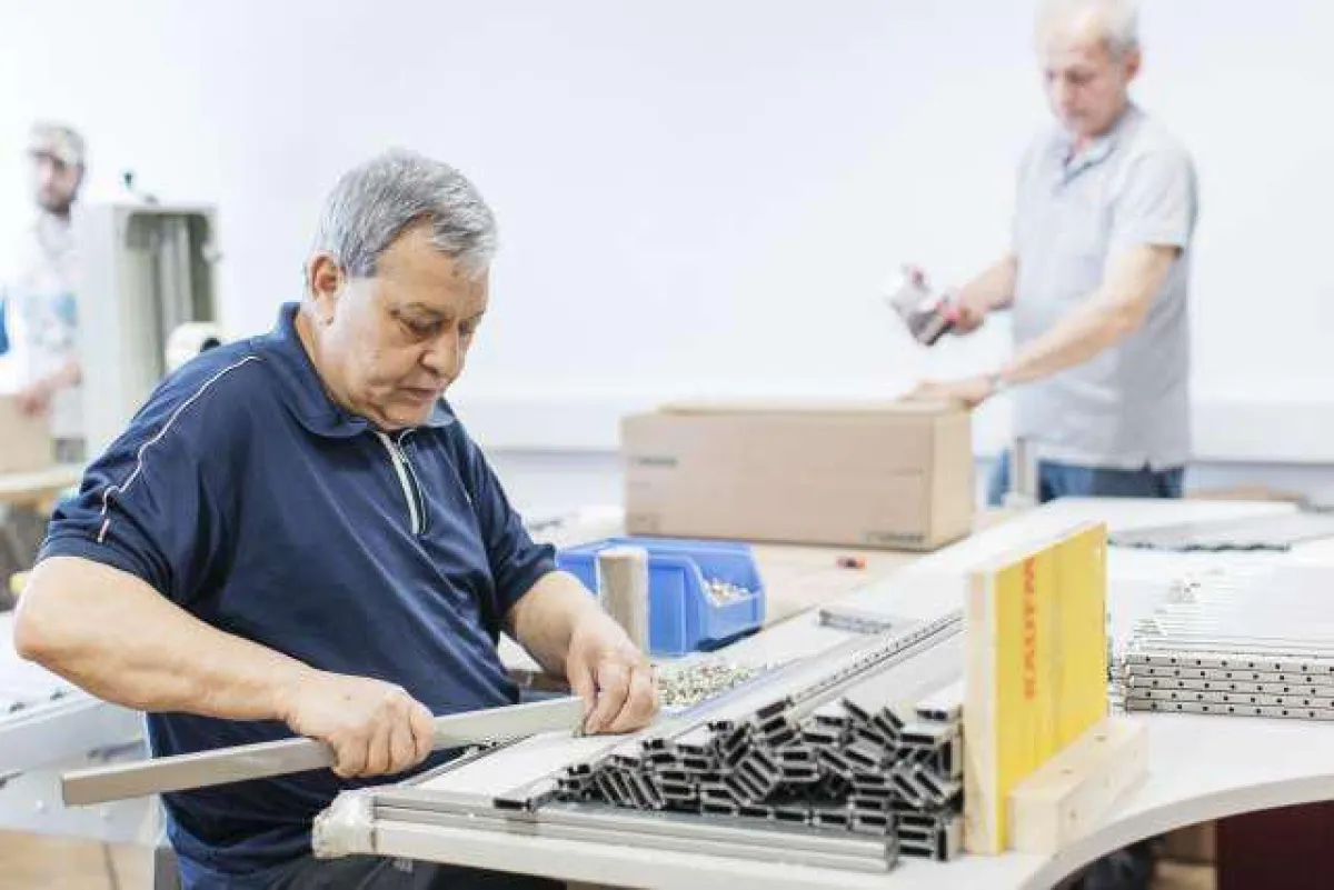 Arbeitslosigkeit wird immer älter: Über die Hälfte aller Beschäftigten sind über 50 Jahre alt.