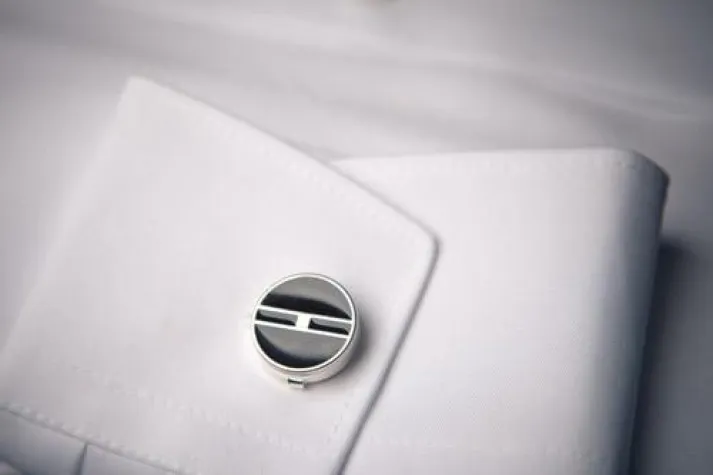 Bild: Knopfclips - die würdigen Nachfolger der Manschettenknöpfe