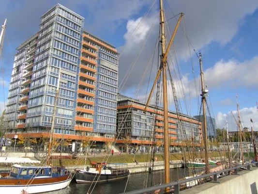 Bild: adm group schließt Übernahme des freenet Call Centers in Kiel ab und sucht neue Mitarbeiter